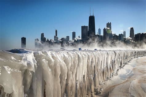 Lake Michigan Has Completely Frozen Over Amid Dangerous Temperatures — See the Incredible Photos ...