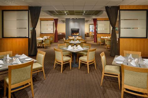 Burlingame Restaurants | West Bay Restaurant & Bar | Crowne Plaza