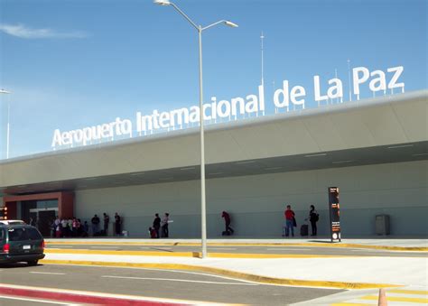 La Paz International Airport - Cancun Airport