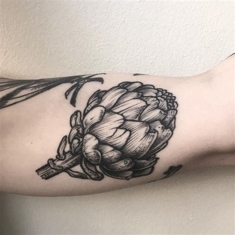 @wild_rose_thorn on Instagram: “Healed Artichoke on Lidi. Just over a year old.” | Tattoo ideen ...