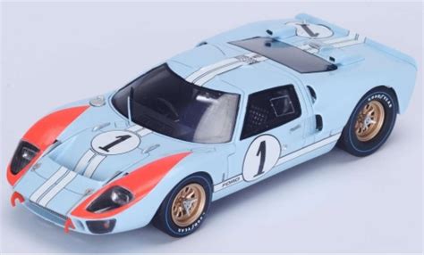 Diecast model cars Ford GT40 1/18 Spark MkII No.1 24h Le Mans 1966 K ...