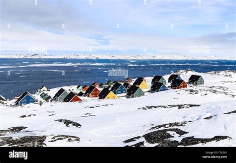 Colorful houses nuuk greenland hi-res stock photography and images - Alamy