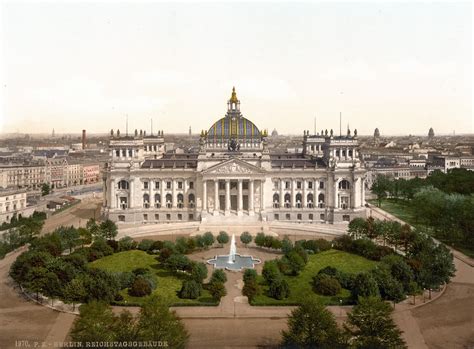 The German Reichstag in 1900 - old cupola : europe