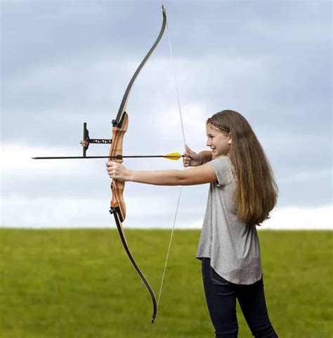 7 Best Recurve Bow - Shoot Straight in 2024 - Bestazy Reviews