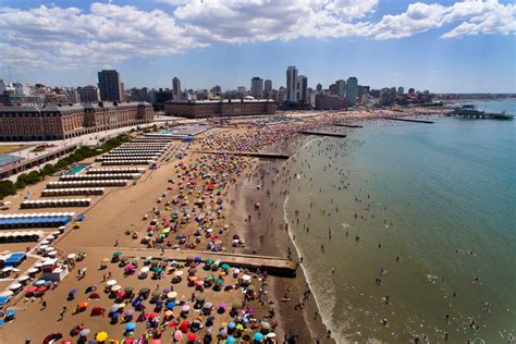 En fotos. Las playas de Mar del Plata vistas con el drone de LA NACION ...