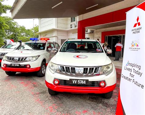 Mitsubishi Contributes Triton Pick-Up Truck To Red Crescent - Automacha