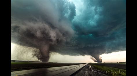 Twin Pilger Nebraska Tornadoes! - YouTube