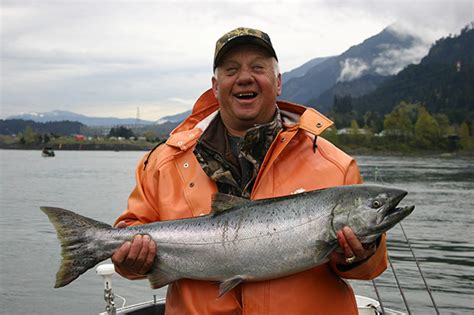 Columbia River Spring Chinook Salmon Fishing