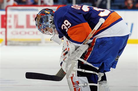 Zeitgeist: The Rick DiPietro Injury History is a Hoax - Lighthouse Hockey