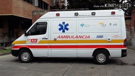 sound ambulance siren/ sirena de ambulancia - YouTube