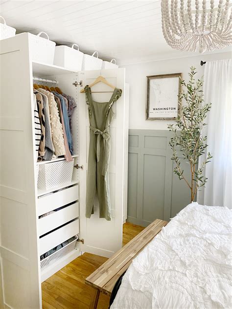 How To Organize Bedroom Closet | www.resnooze.com