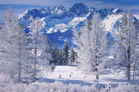 Sawtooth Mountains in winter, Idaho - Alan Majchrowicz Photography