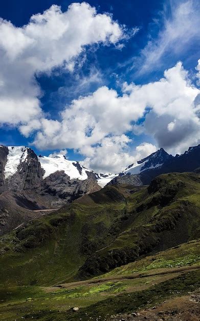 300+ Vinicunca Pictures