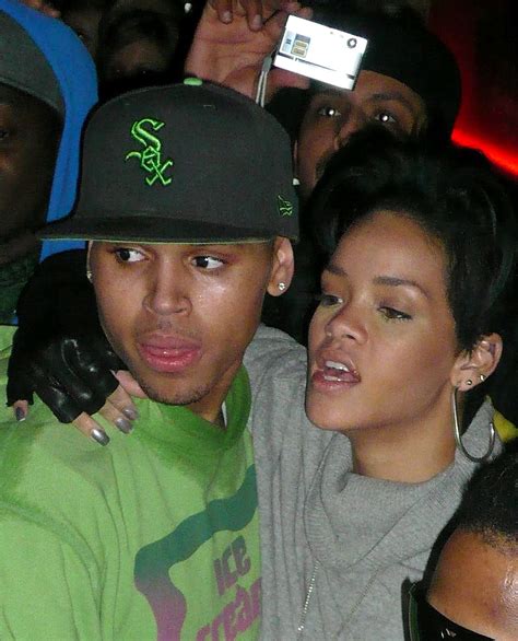 pics of rihanna and chris brown | Celebrity Buzz 03