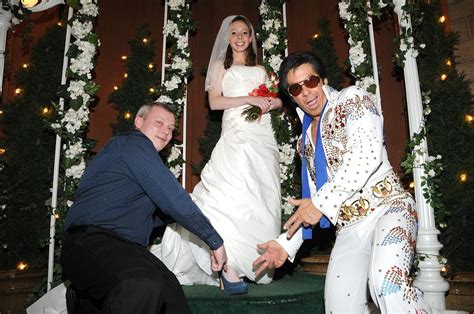 Wedding Photo Blur: Wedding Photos with Elvis. The Las Vegas Elvis wedding