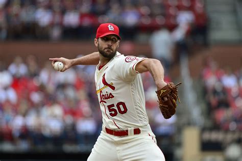 Cardinals sign Adam Wainwright to one-year contract extension - MLB ...