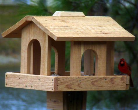 Do It Yourself Platform Bird Feeder - Good Idea DIY