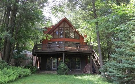 Woodland Hills Homes for Sale Lakeville PA - Real Estate Lake Wallenpaupack