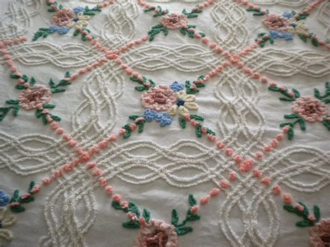 VINTAGE CHENILLE BEDSPREAD WHITE W/PINK POM POMS & FLOWERS - 92X102 | #1848604900