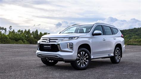 2020 Mitsubishi Pajero Sport Gets Fresh Face, Updated Interior