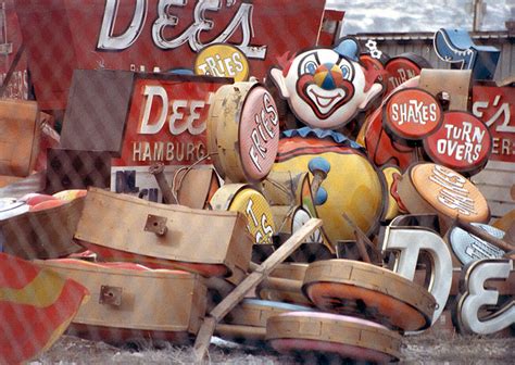 Pick Me! » The Dee Burger Clown