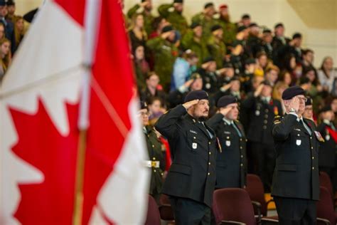 Thousands pay tribute as Remembrance Day ceremony returns to Winnipeg ...