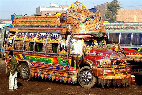 Rocket Bus | Pakistanis call them "Rocket Buses" - expats ca… | Flickr