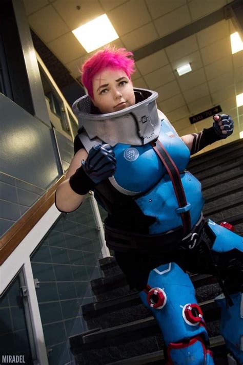 Zarya cosplay | Overwatch Amino