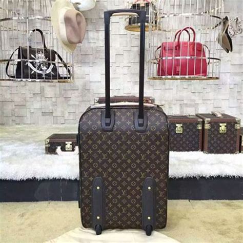 Replica Louis Vuitton Rolling Luggage | Paul Smith