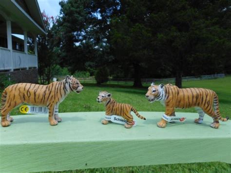 ORANGE TIGER FAMILY by Schleich; toy/tigers/14370/14369/14371/RETIRED | eBay