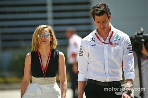 Toto Wolff, Mercedes GP Executive Director with his wife Susie Wolff at Bahrain GP