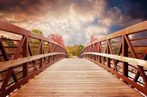 How to Leave Your Current Job Without Burning Bridges - InhouseBlog