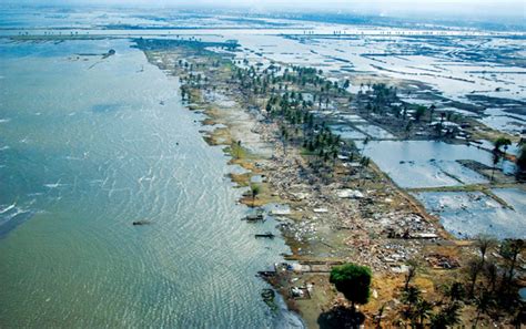 Benchmarks: December 26, 2004: Indian Ocean tsunami strikes