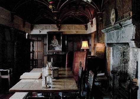 Bunratty castle interior photos