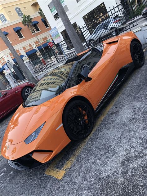 Lamborghini : r/carspotting