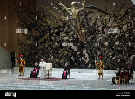 In vatican audience hall hi-res stock photography and images - Alamy