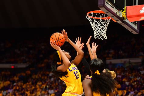 LSU’s Angel Reese earns record seventh SEC Player of Week honor | Tiger Rag