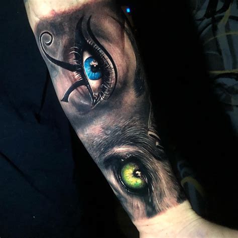 Realistic Eye Tattoos: Everything You Need to Know - CTMtattoo