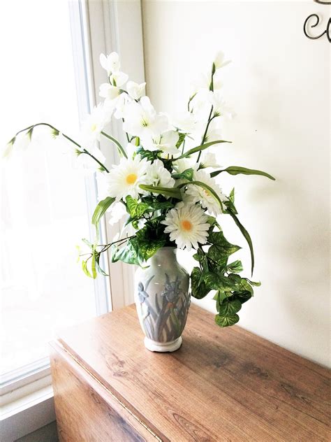 White Daisy Flower Arrangement Spring Silk Flower | Etsy