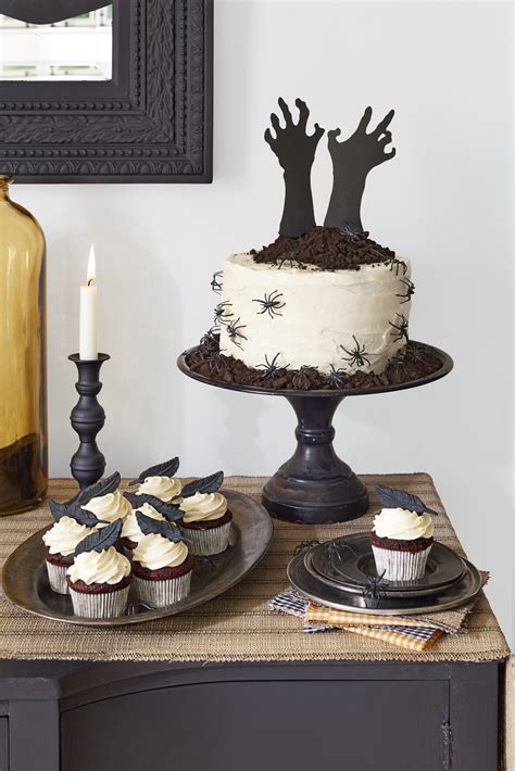 55 Easy Halloween Cakes - Recipes and Halloween Cake Decorating Ideas