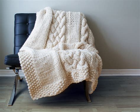 Chunky Knit Blanket Pattern | A Knitting Blog