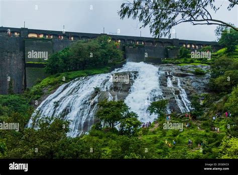 Wilson dam bhandardara hi-res stock photography and images - Alamy