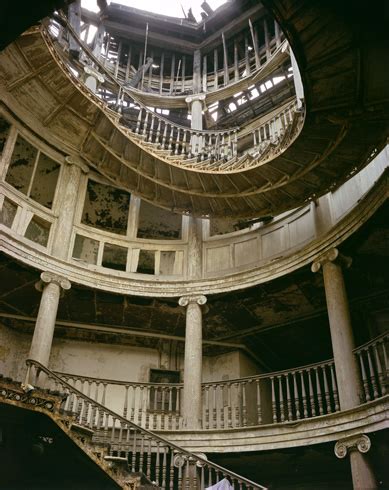 File:Interior Abandoned.jpg - Asylum Projects