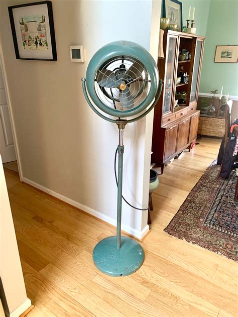 Vintage Vornado Electric Floor Fan Vornado Fan P38P1-1 - Etsy