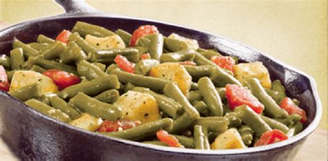 Green Beans & Potatoes with Tomato Garlic Sauce - Glory Foods