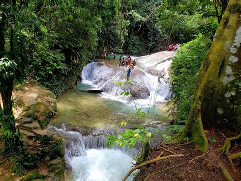 Waterfalls in Jamaica: 10 Little-Known Spots Not to Miss on Vacation