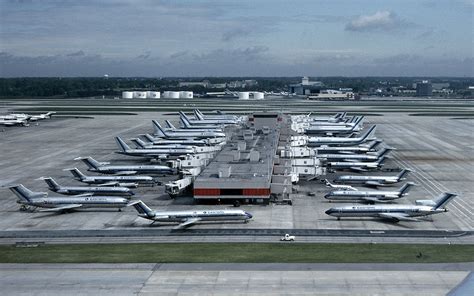 Atlanta Airport in the 1990s - Sunshine Skies