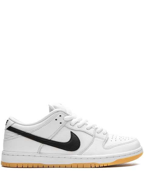 Nike SB Dunk Low "White Gum" Sneakers | White | FARFETCH IE