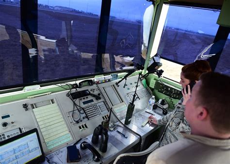 Raytheon Develops New Mobile Air Traffic Control for Military ...