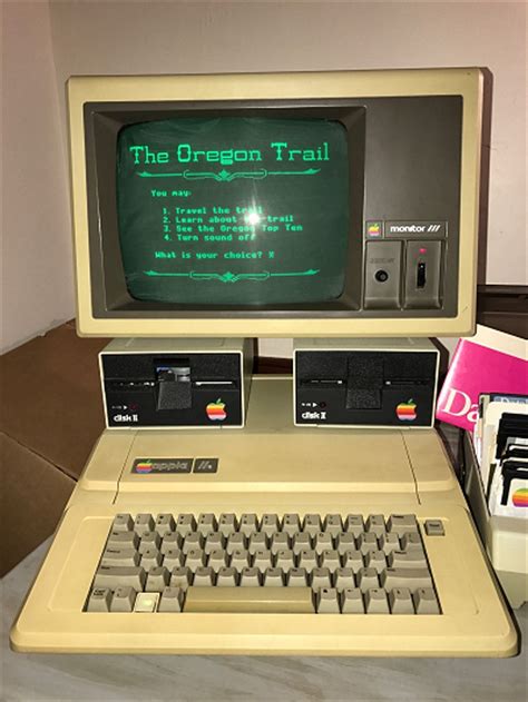 Retro Treasures: The Complete Apple IIe